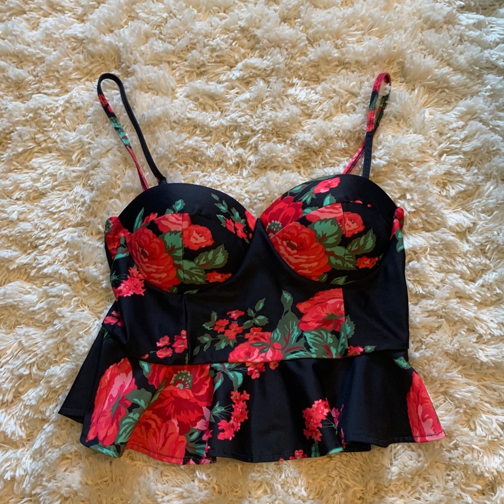 NWOT Albion Peplum floral swim top